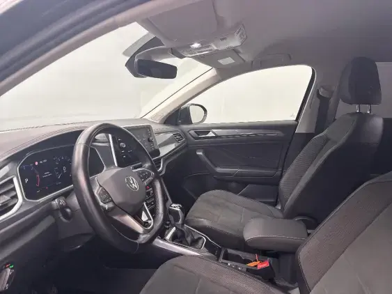 VOLKSWAGEN T-ROC - voiture d'occasion - Photo 18