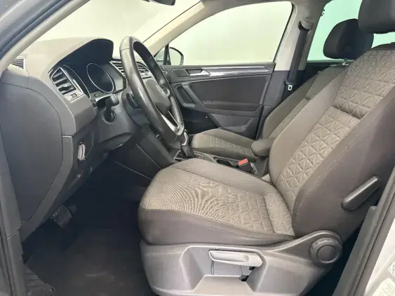 VOLKSWAGEN TIGUAN II - voiture d'occasion - Photo 18