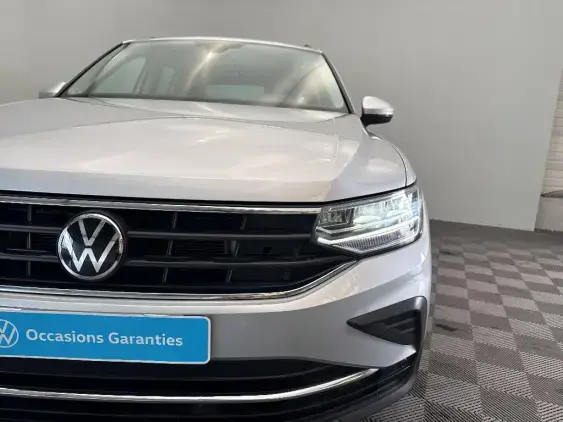VOLKSWAGEN TIGUAN II - voiture d'occasion - Photo 22