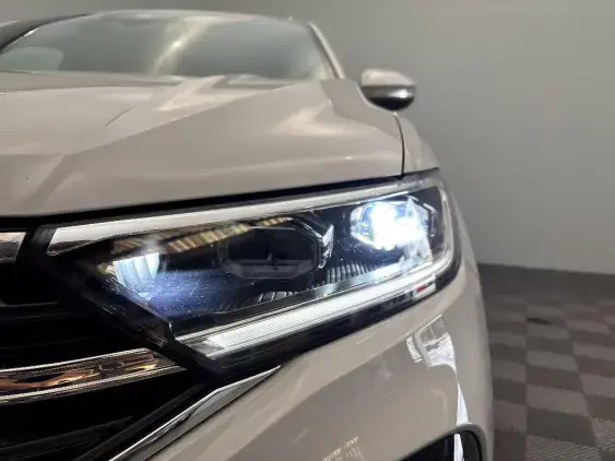 VOLKSWAGEN T-ROC - voiture d'occasion - Photo 22