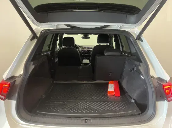 VOLKSWAGEN TIGUAN II - voiture d'occasion - Photo 16