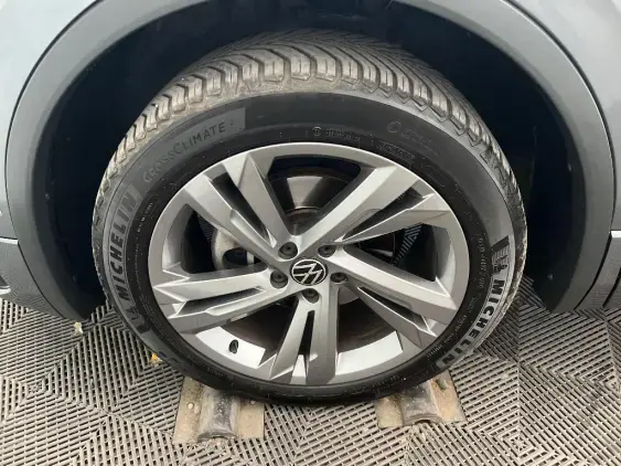VOLKSWAGEN TIGUAN ALLSPACE - voiture d'occasion - Photo 23
