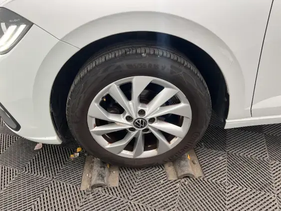 VOLKSWAGEN POLO VI - voiture d'occasion - Photo 23