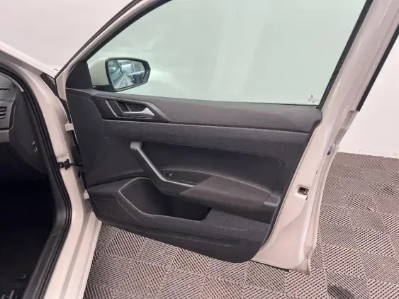 VOLKSWAGEN POLO VI - voiture d'occasion - Photo 20