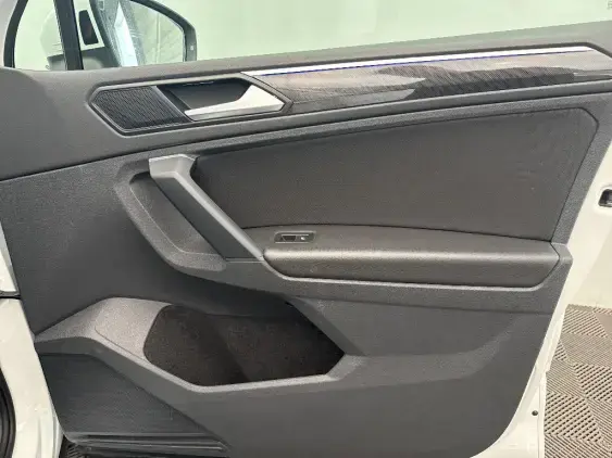 VOLKSWAGEN TIGUAN II - voiture d'occasion - Photo 20