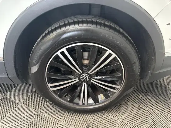 VOLKSWAGEN TIGUAN II - voiture d'occasion - Photo 24