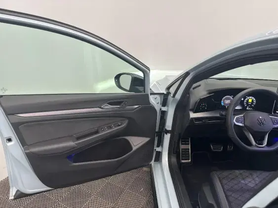 VOLKSWAGEN GOLF VIII - voiture d'occasion - Photo 19
