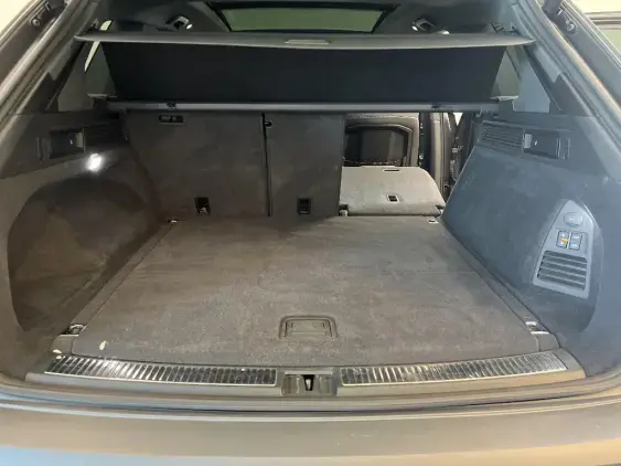 VOLKSWAGEN TOUAREG III - voiture d'occasion - Photo 16