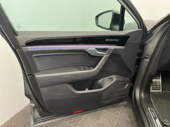 VOLKSWAGEN TOUAREG III - voiture d'occasion - Photo 19