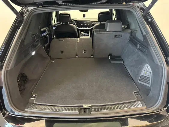 VOLKSWAGEN TOUAREG III - voiture d'occasion - Photo 16