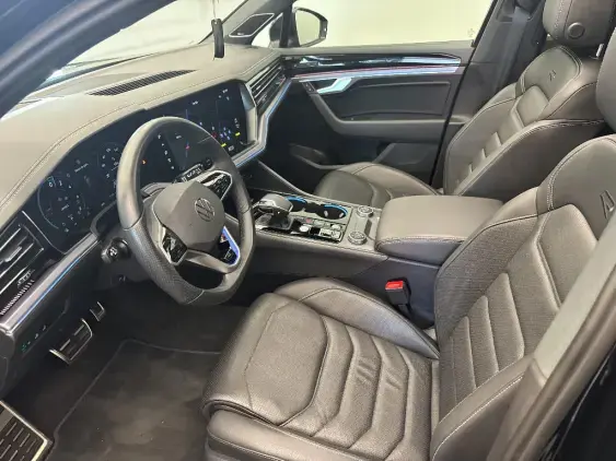 VOLKSWAGEN TOUAREG III - voiture d'occasion - Photo 18