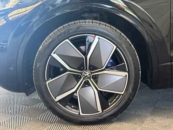 VOLKSWAGEN TOUAREG III - voiture d'occasion - Photo 23