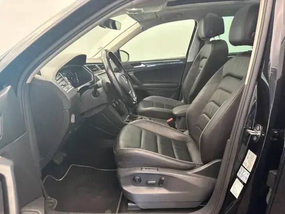 VOLKSWAGEN TIGUAN II - voiture d'occasion - Photo 17