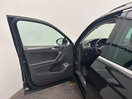 VOLKSWAGEN TIGUAN II - voiture d'occasion - Photo 18