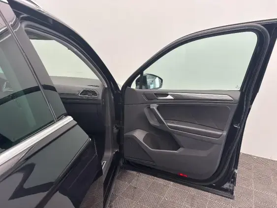VOLKSWAGEN TIGUAN II - voiture d'occasion - Photo 19