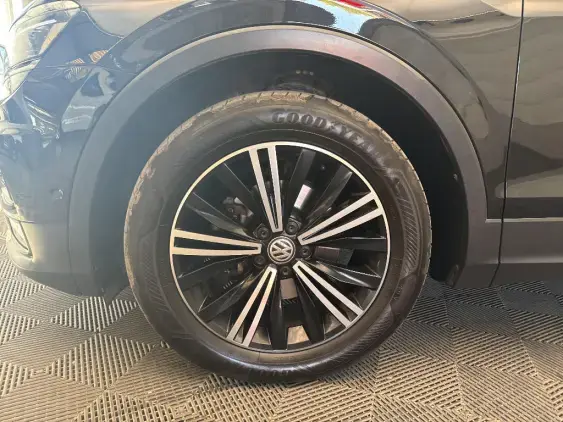 VOLKSWAGEN TIGUAN II - voiture d'occasion - Photo 22