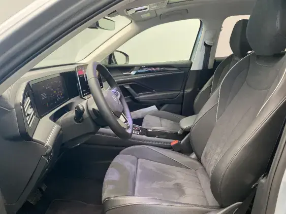 VOLKSWAGEN TIGUAN III - voiture d'occasion - Photo 17