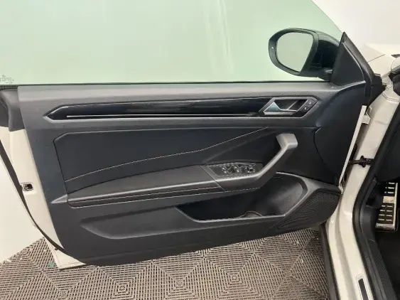 VOLKSWAGEN T-ROC CABRIOLET I - voiture d'occasion - Photo 18