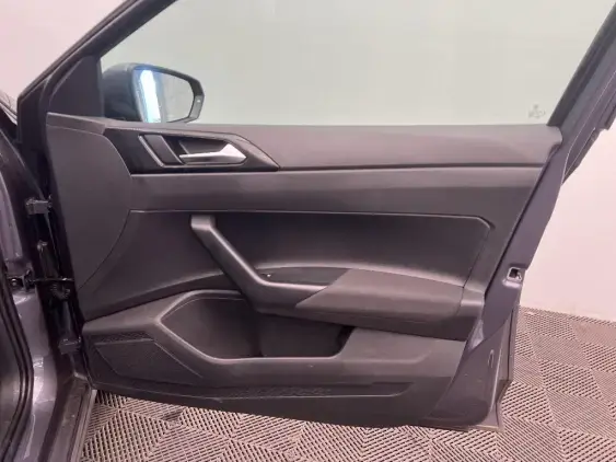 VOLKSWAGEN POLO VI - voiture d'occasion - Photo 20