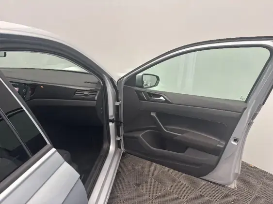 VOLKSWAGEN POLO VI - voiture d'occasion - Photo 17