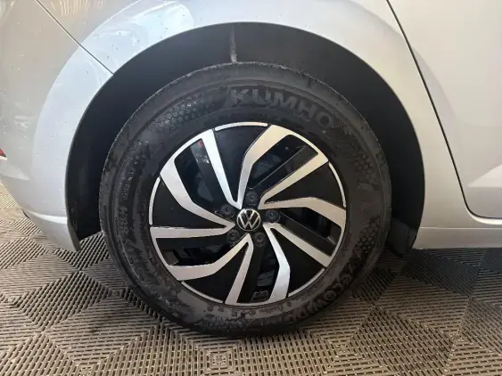 VOLKSWAGEN POLO VI - voiture d'occasion - Photo 21