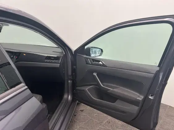 VOLKSWAGEN POLO VI - voiture d'occasion - Photo 19