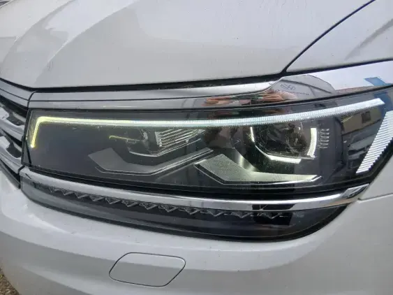 VOLKSWAGEN TIGUAN II - voiture d'occasion - Photo 22