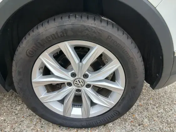 VOLKSWAGEN TIGUAN II - voiture d'occasion - Photo 24