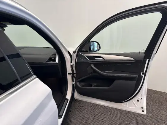 BMW X3 III - voiture d'occasion - Photo 19
