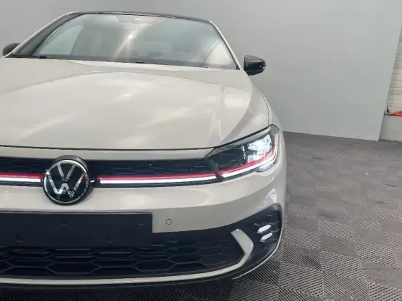VOLKSWAGEN POLO VI - voiture d'occasion - Photo 19