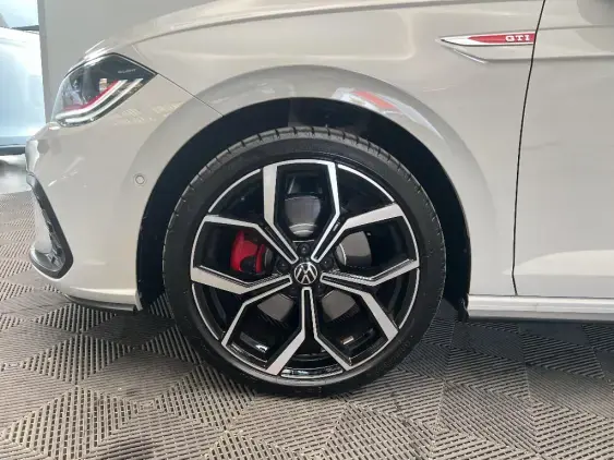 VOLKSWAGEN POLO VI - voiture d'occasion - Photo 20