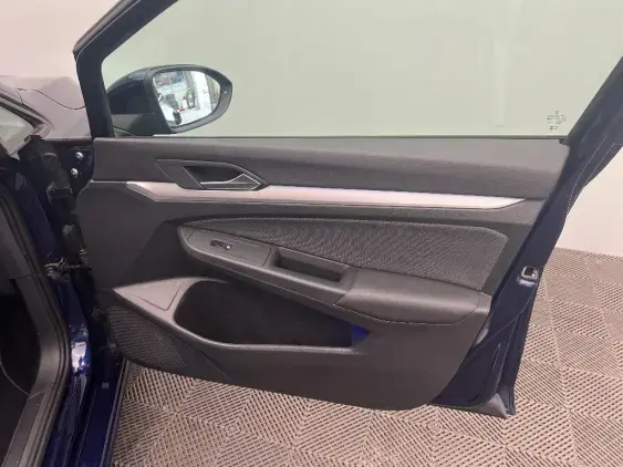 VOLKSWAGEN GOLF VIII - voiture d'occasion - Photo 20