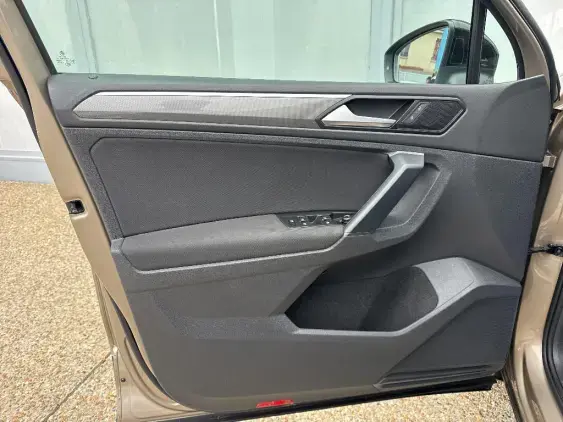 VOLKSWAGEN TIGUAN II - voiture d'occasion - Photo 18
