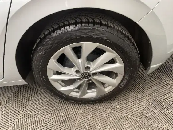 VOLKSWAGEN POLO VI - voiture d'occasion - Photo 23