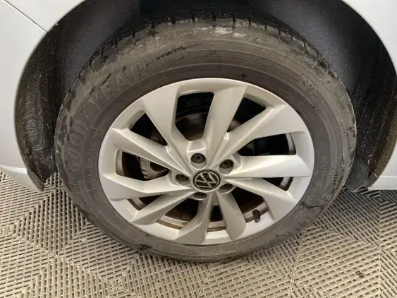 VOLKSWAGEN POLO VI - voiture d'occasion - Photo 25
