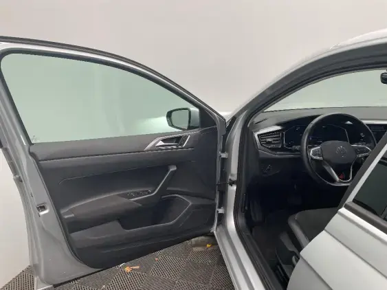 VOLKSWAGEN POLO VI - voiture d'occasion - Photo 19