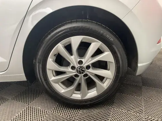 VOLKSWAGEN POLO VI - voiture d'occasion - Photo 24