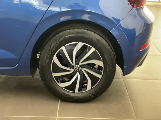 VOLKSWAGEN POLO V - voiture d'occasion - Photo 22