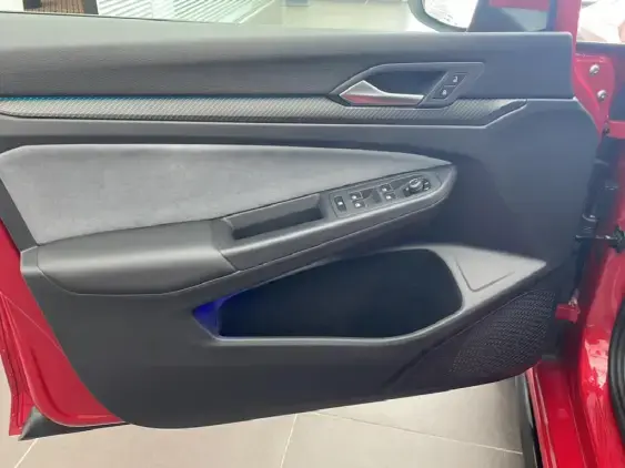 VOLKSWAGEN GOLF V - voiture d'occasion - Photo 17