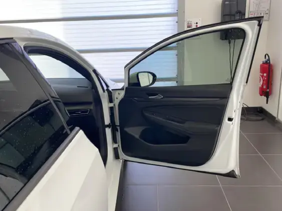 VOLKSWAGEN GOLF V - voiture d'occasion - Photo 18