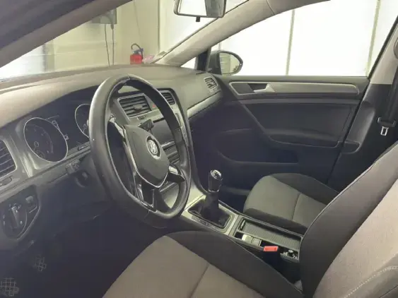 VOLKSWAGEN GOLF V - voiture d'occasion - Photo 16