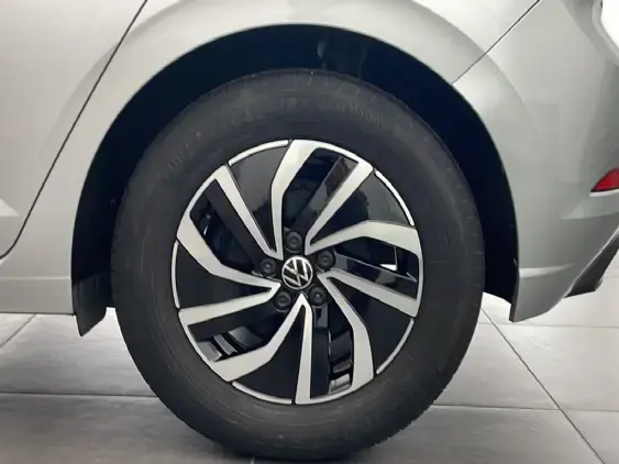 VOLKSWAGEN POLO VI - voiture d'occasion - Photo 22