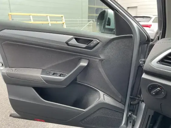 VOLKSWAGEN T-ROC II - voiture d'occasion - Photo 17