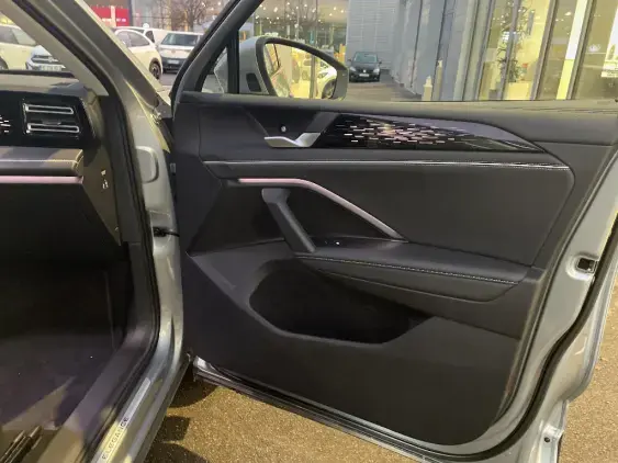 VOLKSWAGEN TIGUAN III - voiture d'occasion - Photo 18