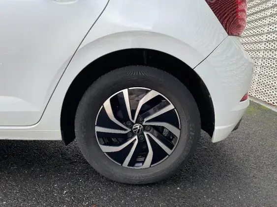 VOLKSWAGEN POLO V - voiture d'occasion - Photo 22