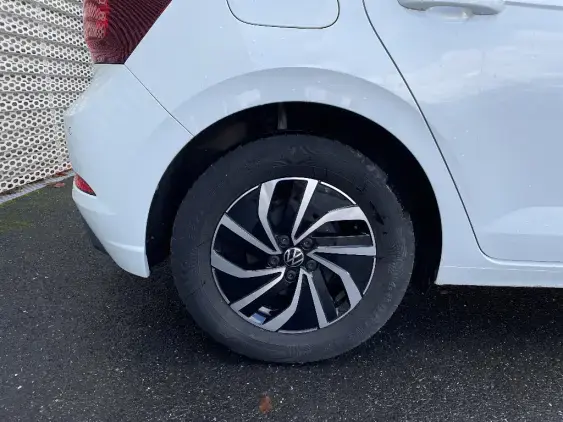 VOLKSWAGEN POLO V - voiture d'occasion - Photo 23