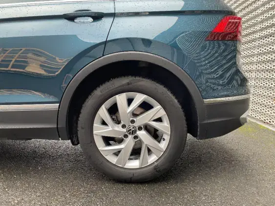 VOLKSWAGEN TIGUAN II - voiture d'occasion - Photo 22