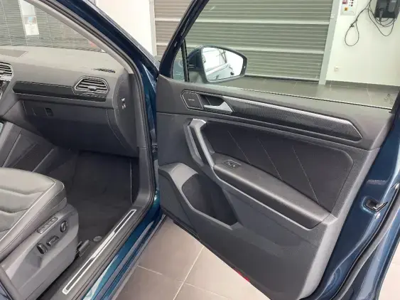 VOLKSWAGEN TIGUAN II - voiture d'occasion - Photo 18