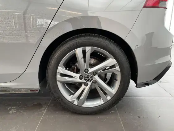 VOLKSWAGEN GOLF VIII - voiture d'occasion - Photo 22