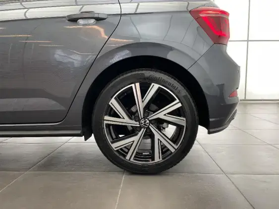 VOLKSWAGEN POLO V - voiture d'occasion - Photo 22
